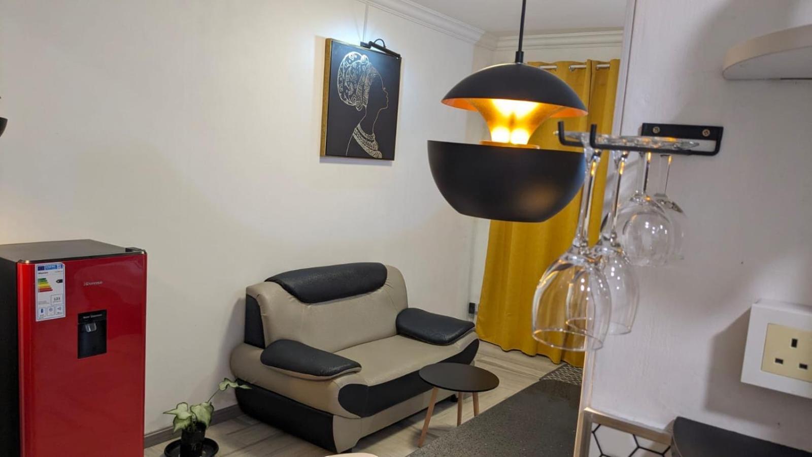 Happy House - Cosy Apartment With Private Pool And Walking Distance To Blue Bay Beach Extérieur photo