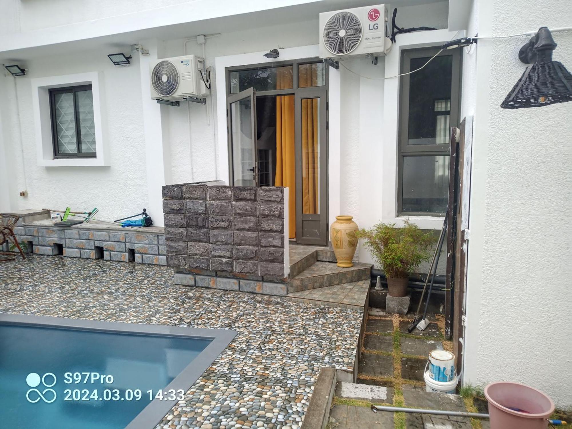 Happy House - Cosy Apartment With Private Pool And Walking Distance To Blue Bay Beach Extérieur photo